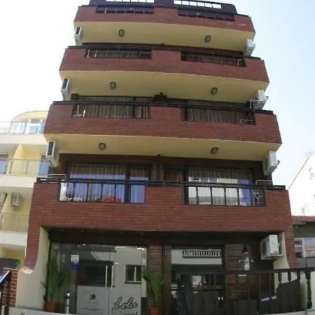 Studio Vihren 32 *